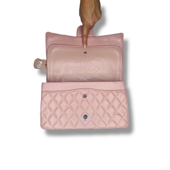 Pink Chanel Classic Flap Bag - Picture 3 of 5
